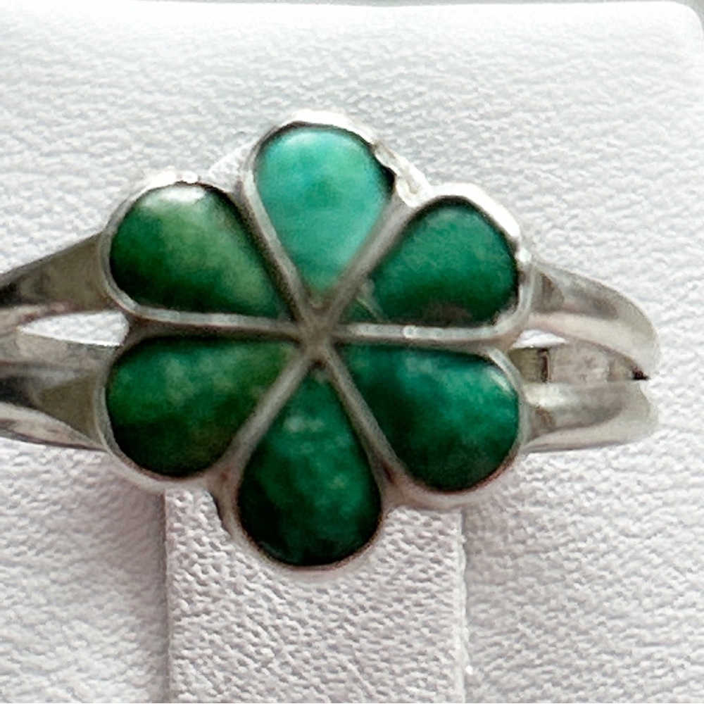 Vintage Southwestern Green Turquoise Flower Sterling Silver Ring - Picture 9 of 12